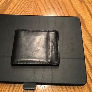 LL Bean Men’s Black Leather Billfold
